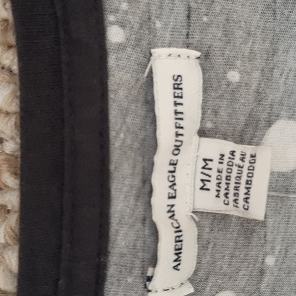American Eagle Top - Picture 4 of 4